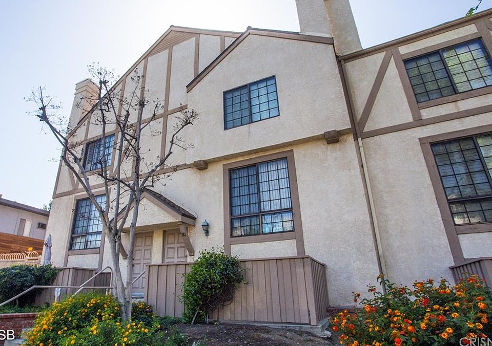 1st image of 18100 Burbank Blvd Unit 20