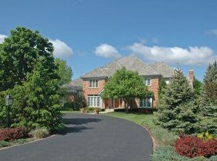 110 N Wynstone Dr, North Barrington, IL