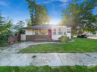 303 S Ivy St, Nampa, ID 83686
