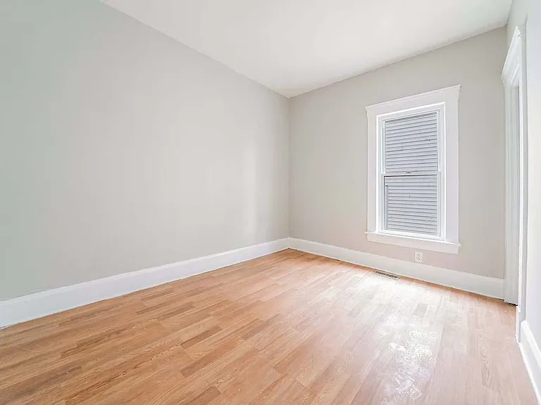 4310 Daisy Ave — Photo 18
