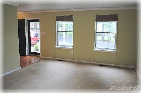 005.LivingRoom