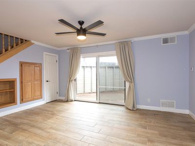 2500 Steck Ave APT 13, Austin, TX, 78757