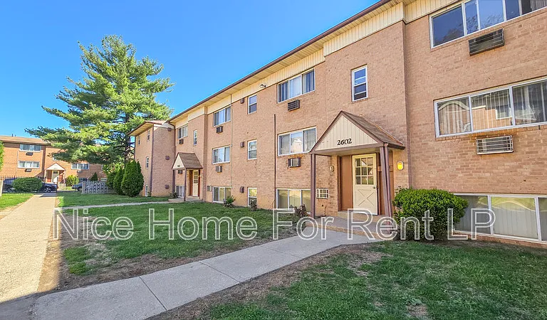 2602 N Jefferson St #B32 — Photo 10