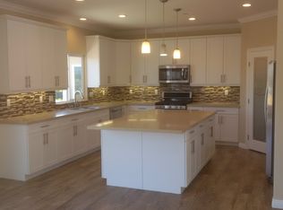 3144 Roadrunner Rd, San Marcos, CA 92078