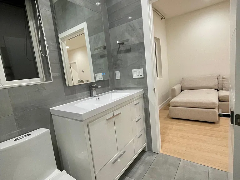 6419 Kraft Ave — Photo 16