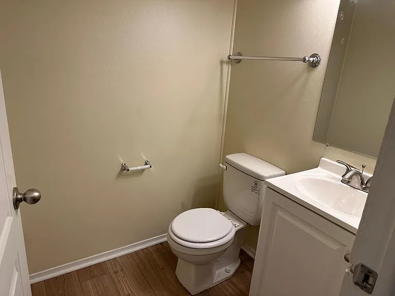 Walnut Cir — Photo 21