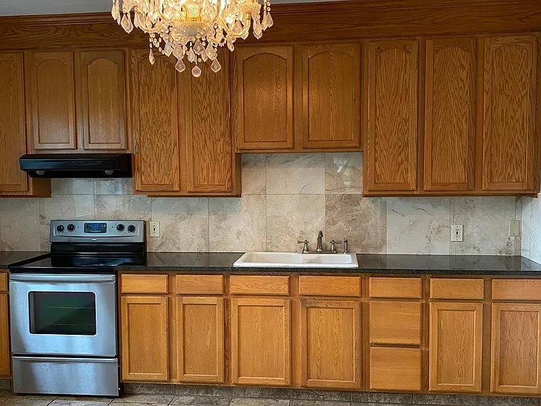 6 Kenyon Ct #3 — Photo 1