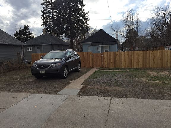 Parking for 5 cars