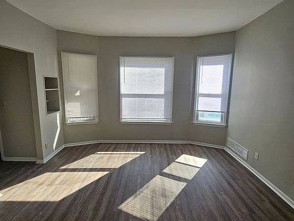 3rd image of 2135-2137 N 44th St #2135