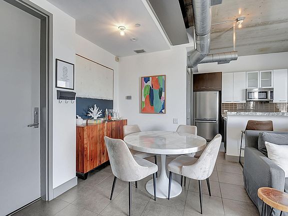 5th image of 111 SE 2nd St APT 402