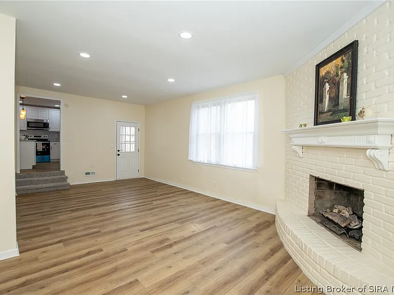2413 Saint Andrews Rd — Photo 43