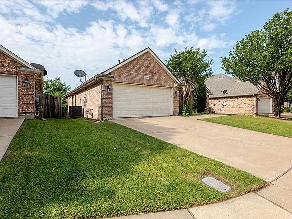 2nd image of 2720 Alpena Dr