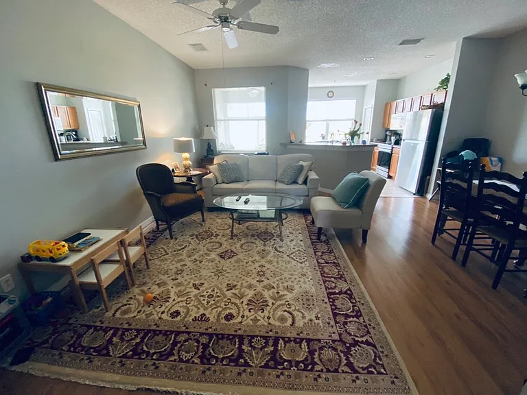 639 Vallance Way NE — Photo 31