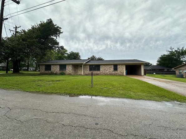 703 Concord St