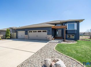 8105 W 55th St, Sioux Falls, SD 57106