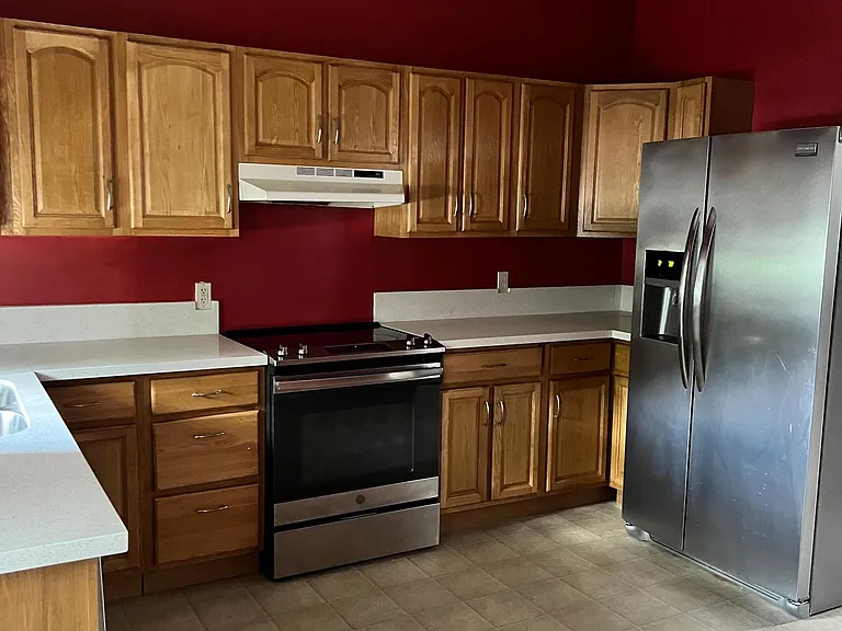 319 Pulaski St — Photo 4