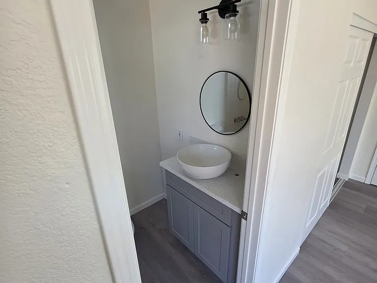 7915 Juniper Ave — Photo 8