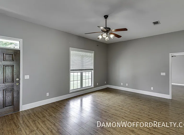131 Hunters Row — Photo 11
