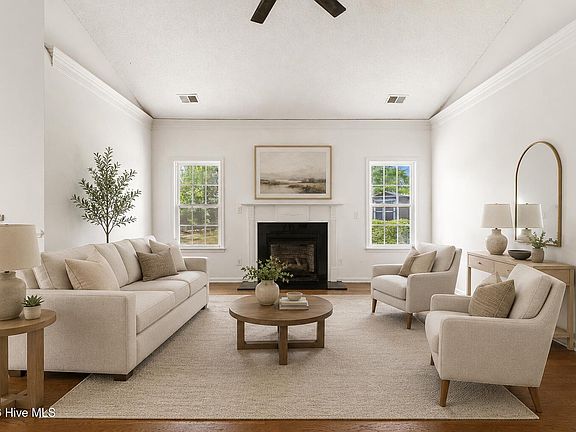 5th image of 1018 Foxridge Way