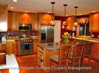 138 Hurricane Ridge Dr, Sequim, WA 98382