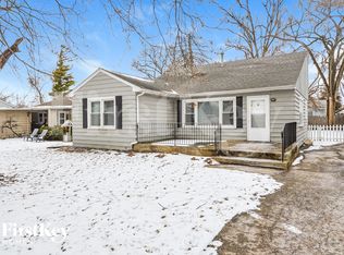 431 Division St, St Charles, IL 60174