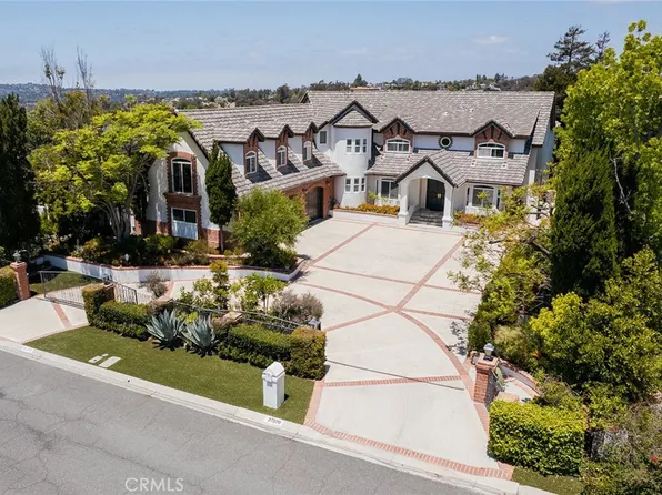 27070 Hidden Trail Rd, Laguna Hills, CA 92653