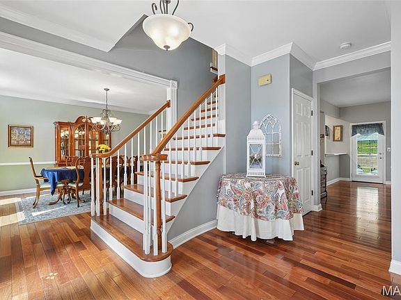 5th image of 1312 Riverdale Cir