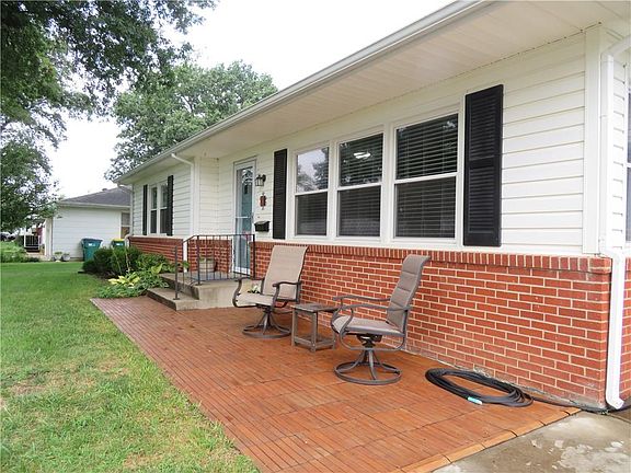 2nd image of 12 Holly Ln