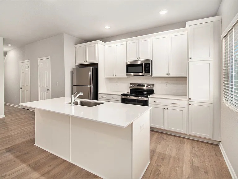 1306 Trailview Ct — Photo 2