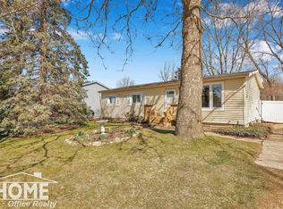 411 White Oak Dr, Perry, MI 48872