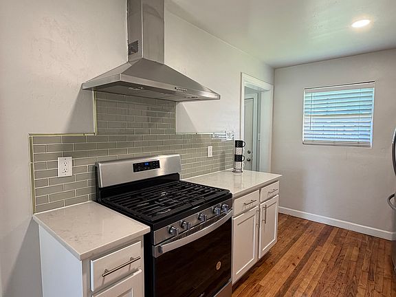 4th image of 501 S Ash St