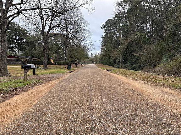 5th image of 9360 Vickers Rd