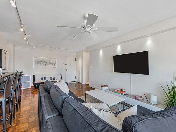 4th image of 175 W 12th St APT 12F