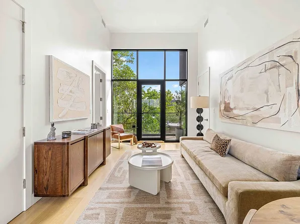 814 5th Ave #4C, Brooklyn, NY 11232