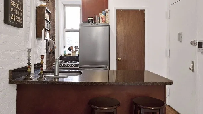 Rented by LJ Sloane Management | media 9