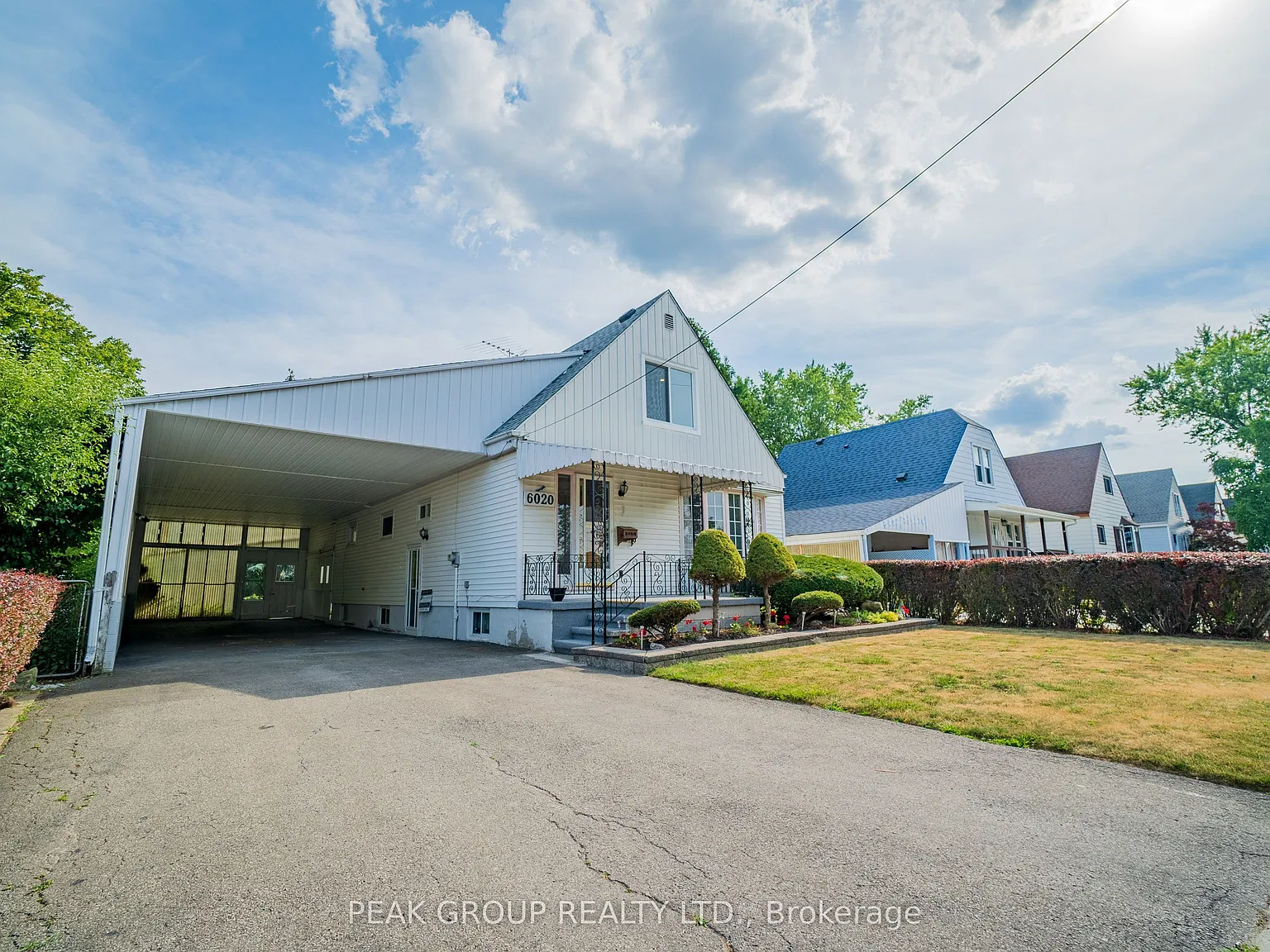 3 bed, $2,500 — Photo 2