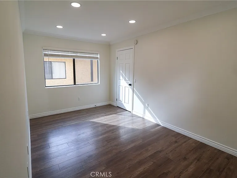 13540 Hubbard St — Photo 15