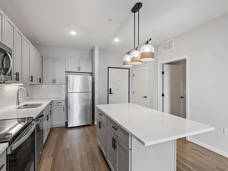 Rya Apartments — Photo 76