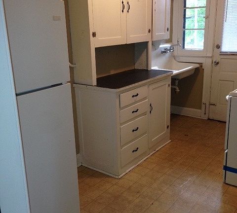 2nd image of 2366 Glenmawr Ave APT 2