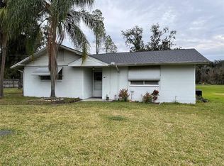 9239 McIntosh Rd, Dover, FL 33527