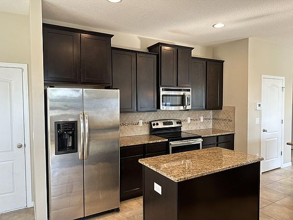 3rd image of 11633 Storywood Dr
