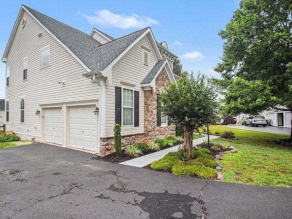 2nd image of 4056 Shrayer Ct