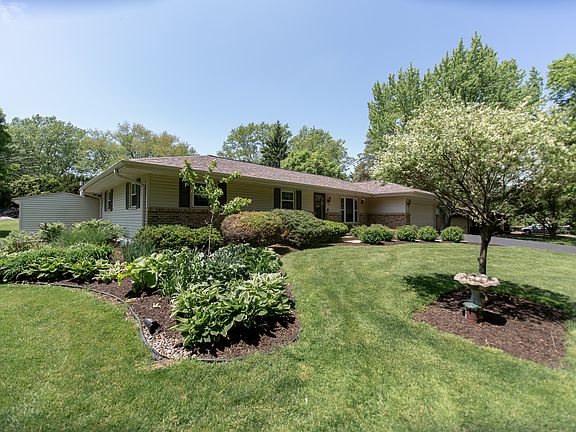2nd image of 6321 Thorncrest Dr