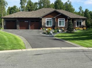 12400 Chokecherry Cir, Anchorage, AK 99515