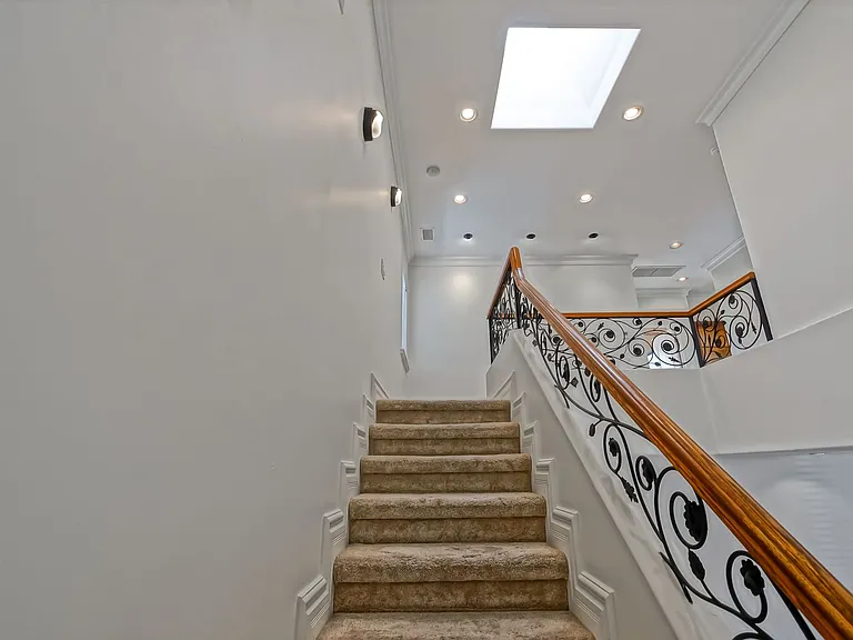 15624 Sombra Ave — Photo 18