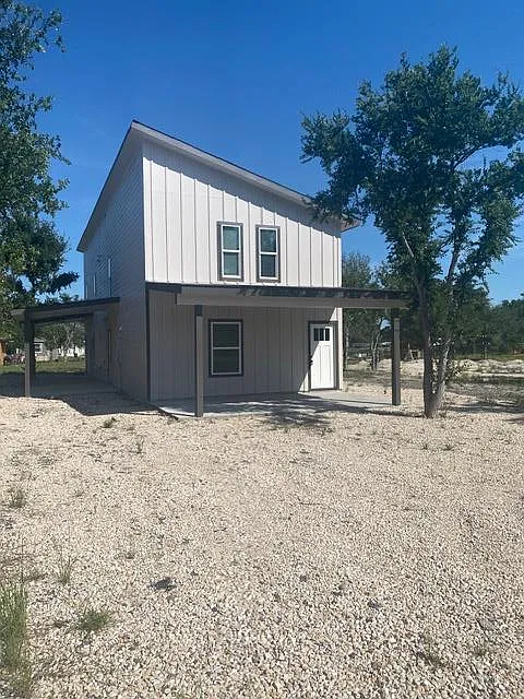 183 Mimosa Rd