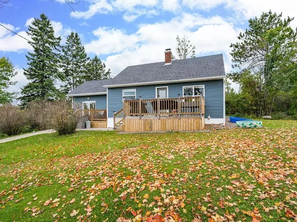74 E Palkie Rd, Esko, MN 55733