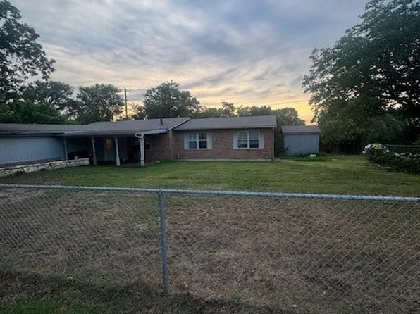 1832 Smokehouse Rd, Granbury, TX 76049