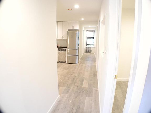 3rd image of 3619 37th St #1