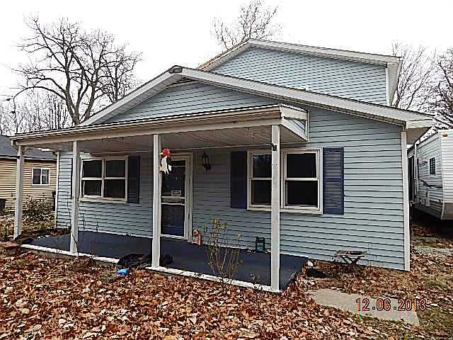 1856 Lilias Dr photo 1